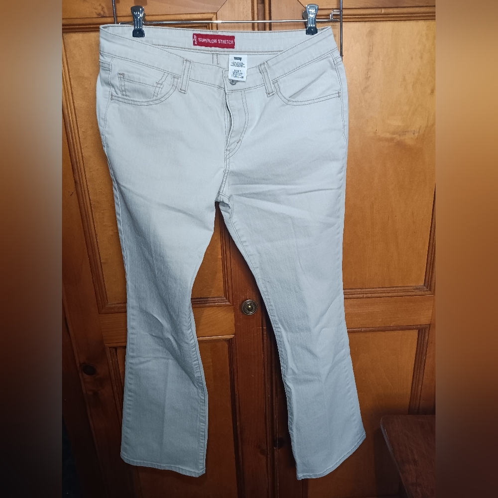 Vtg Levis 518 Jeans Women Size 11 Beige Boot cut Denim Superlow Strech Rare Find